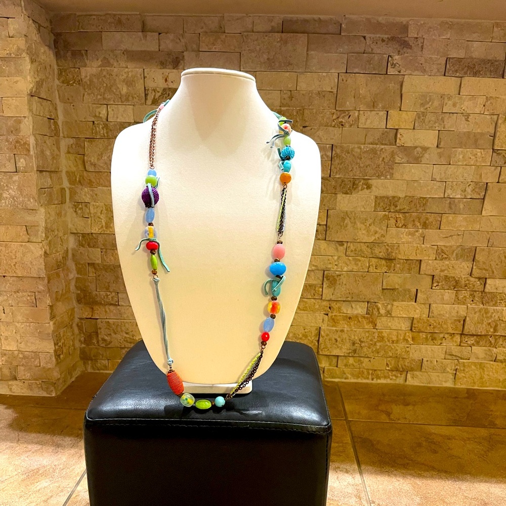 UNIQUE BEADED/LEATHER/CHAIN NECKLACE